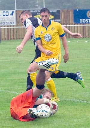 Kingfishers win border friendly