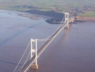 Man arrested after drone stunt shuts Severn Bridge