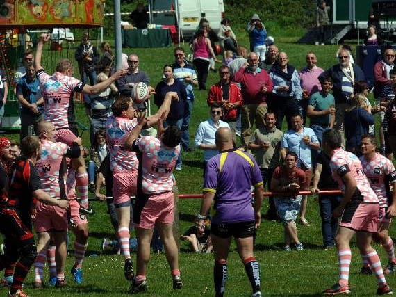 Wayne Barnes select XV beaten by Bream in charity rugby match