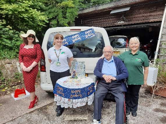 Forest’s own ‘Captain Tom’ raises thousands for hospice