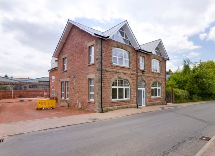 railway hotel