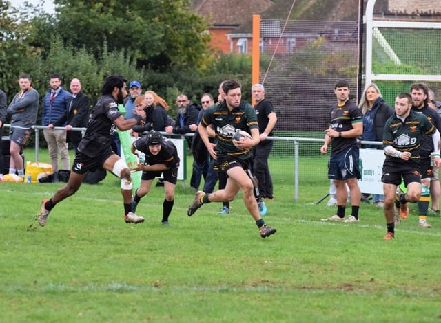 Resilient Newent triumph over Frome