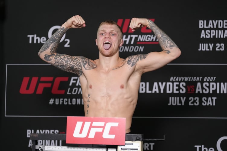 Dragon kicks down new UFC deal