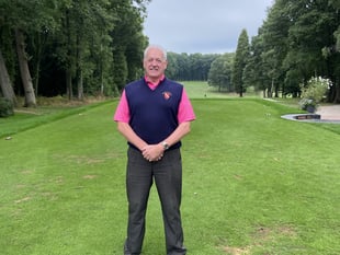 Bull hits ‘bull’s eye’ with hole in one