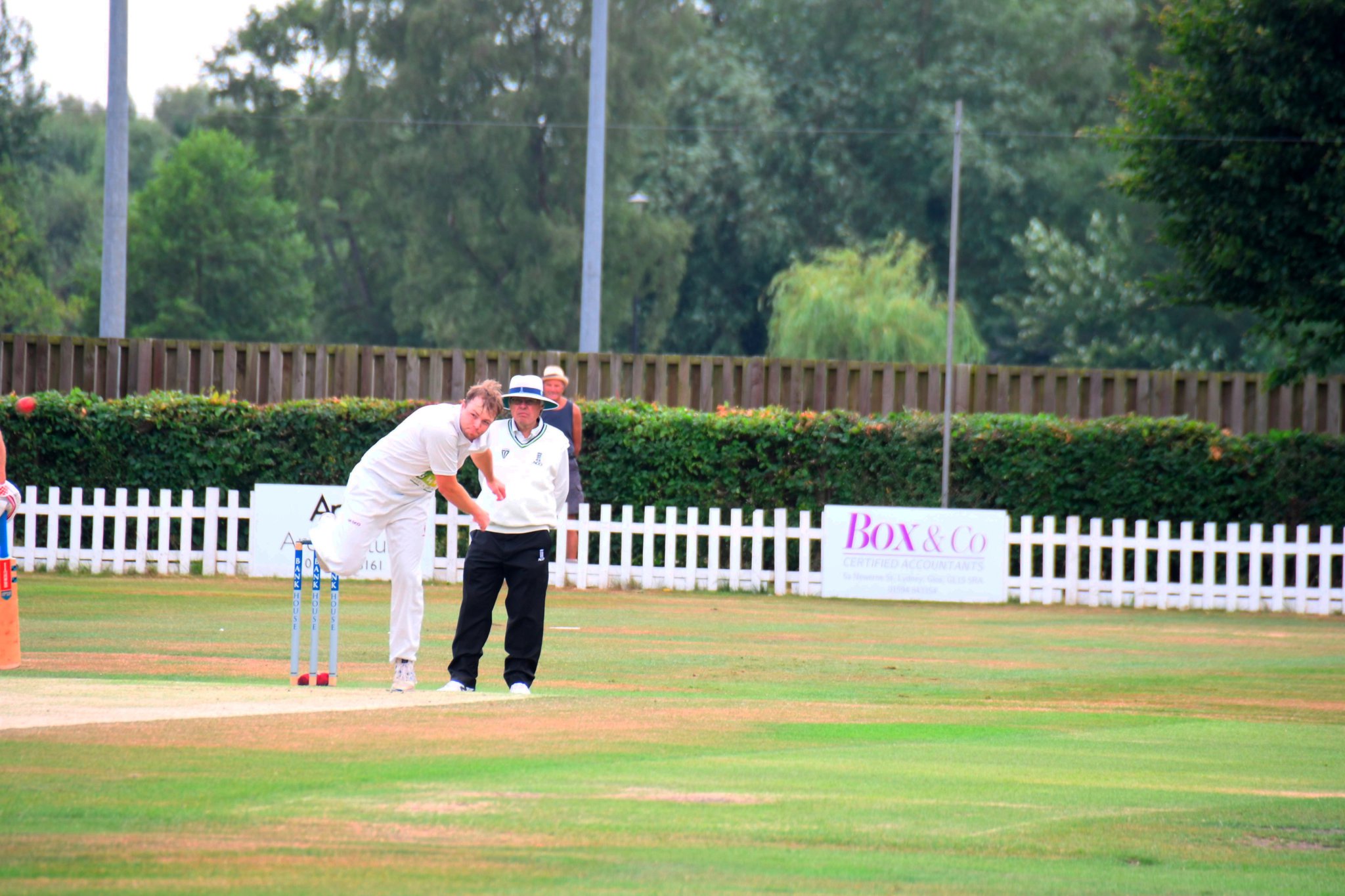 Polished Stone leads Lydney to narrow win