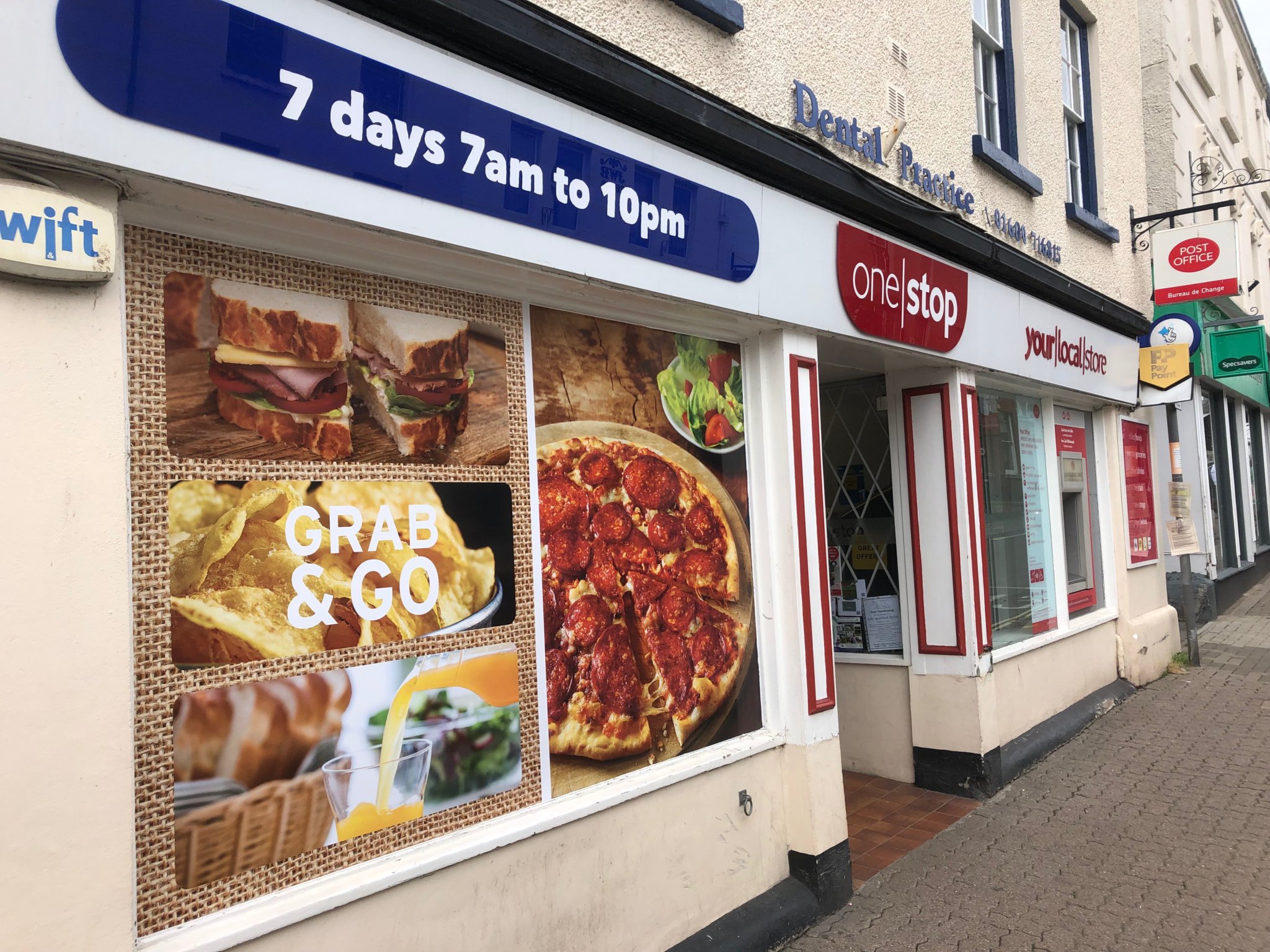 The graphic of pizza and crisps on the One Stop store