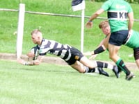 Lydney edge out Dry with Large's late try