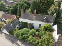 Historical "gem" for sale was shelter for royals during Civil War 