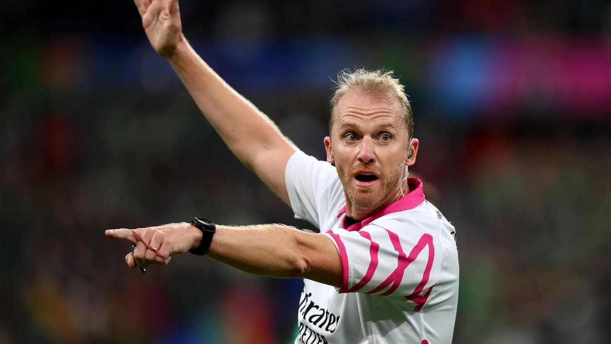 Bream Rfc Bream's Wayne Barnes given honour of refereeing Rugby World Cup Final ...