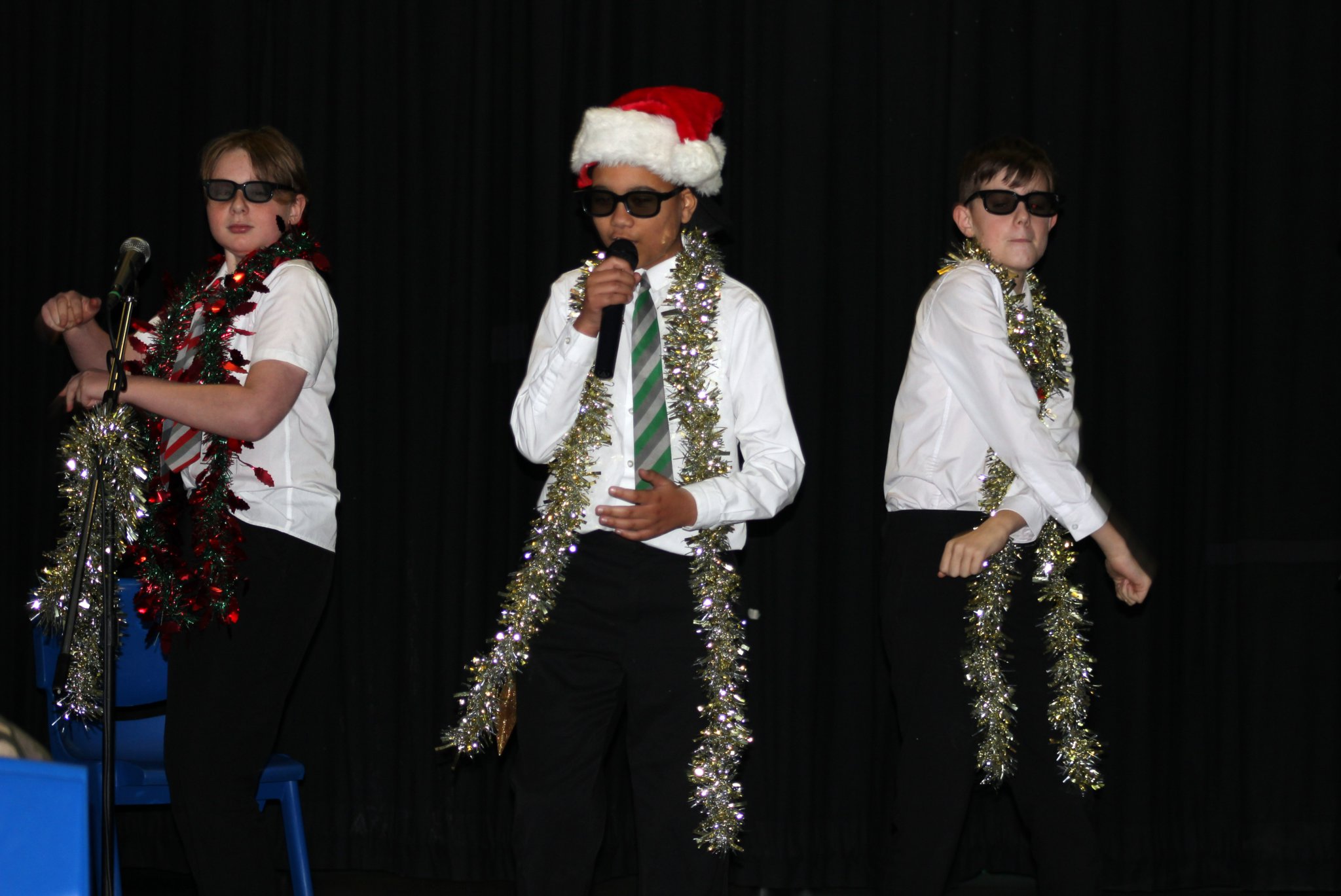 Students put on ‘cracking’ Christmas concert at The Dean Academy