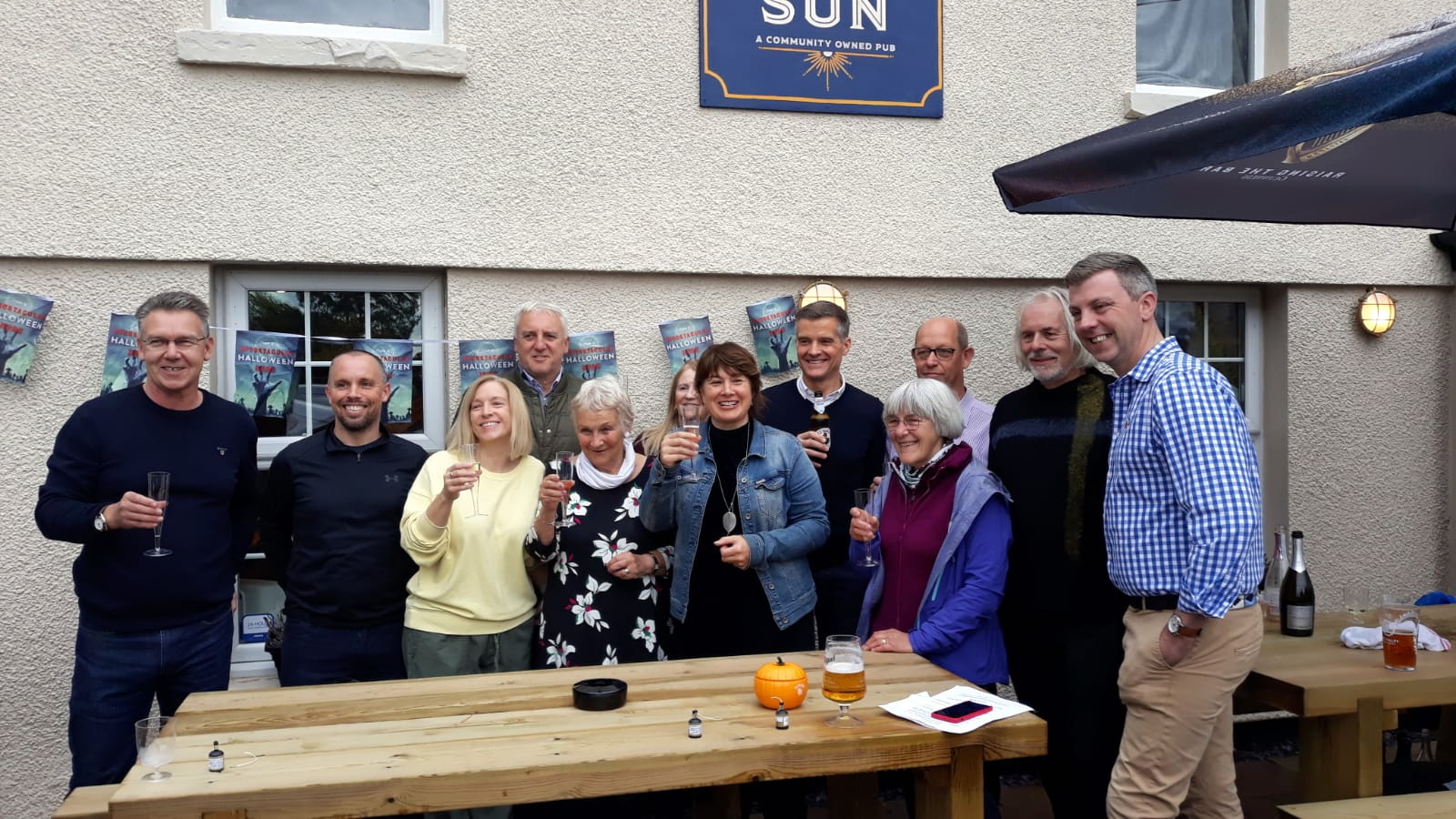 Locals behind campaign to save The Rising Sun honoured with award