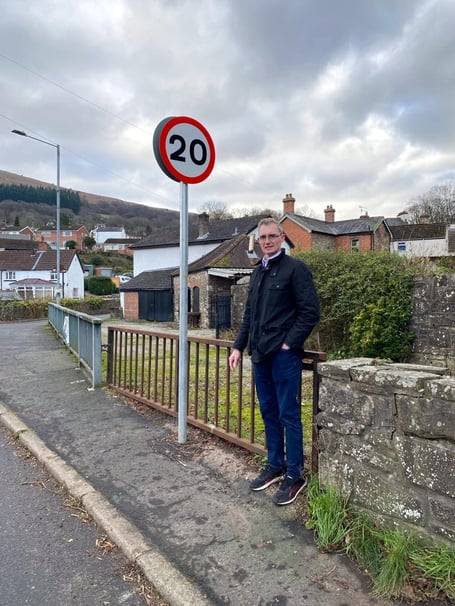 Monmouthshire Council blocks drive with 20mph sign