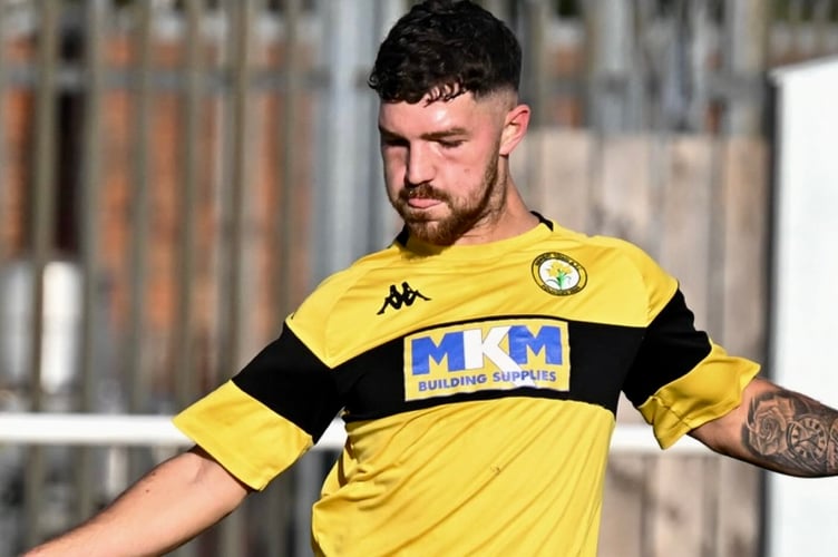 Matti Klich scored for Newent