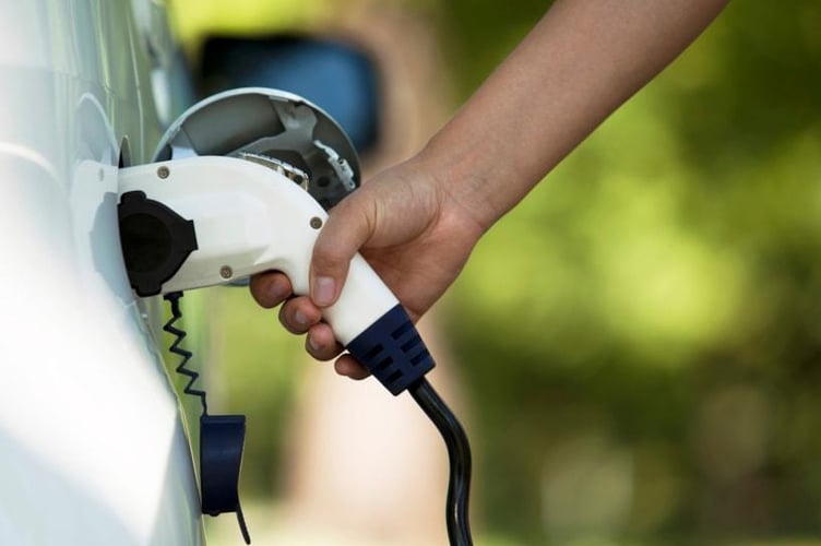 The Forest Council is to install electric vehicle charging points in its car parks