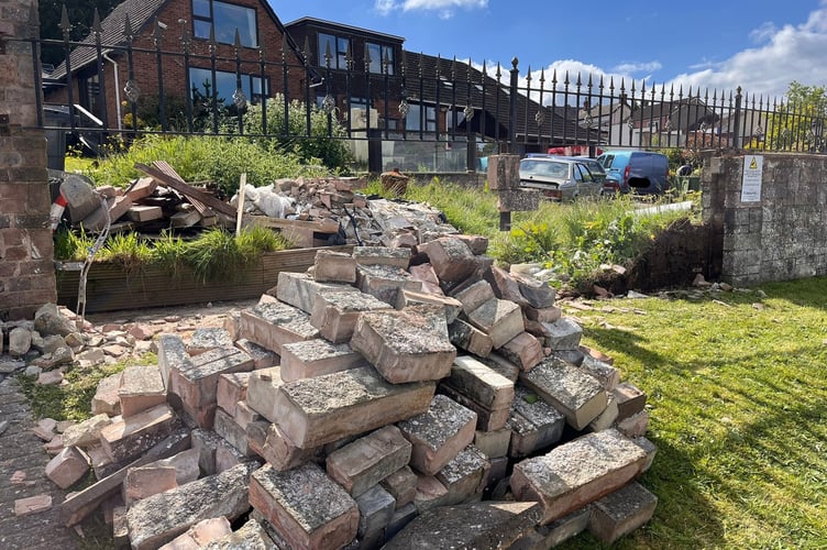 The Forest Council has secured the site of an illegal leisure centre in Cinderford and will demolish it over the next two months.