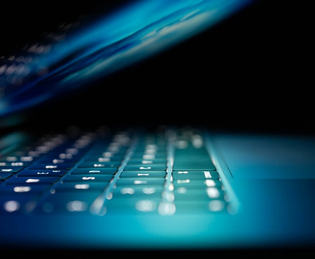 Risky to store passwords on browser says expert