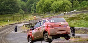 Friend and Simmons take historic class win