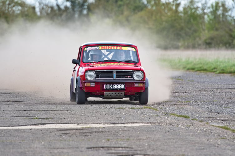 Eric Davis and Russ Joseph in the Mini. Photo: Paul Mitchell Photography.
