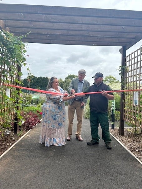 Tasha Saunders, Chair of Bathurst Park & Recreation Trust; Mr John Thurston, Watts of Lydney Group; Bathurst Park & Recreation Trust/Lydney Town Council Grounds Team)