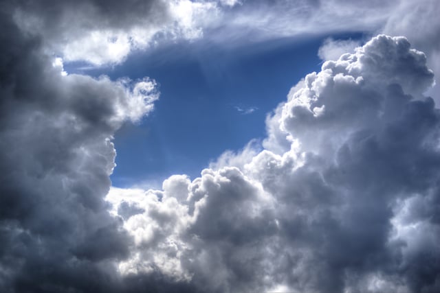 The weather for the week ahead with Jonathan Powell