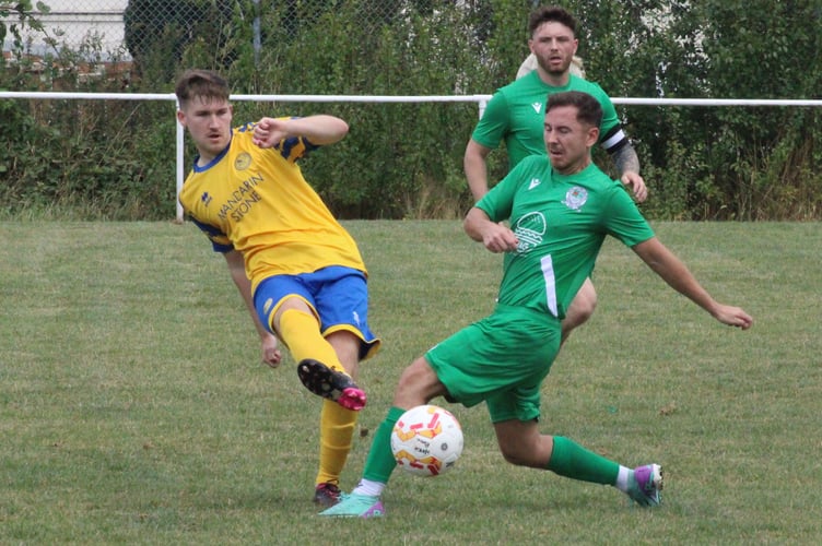 The Kingfishers fought out a 1-1 draw before winning through on penalties