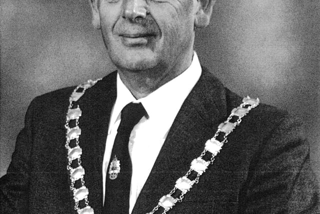Tributes to former mayor and part time reporter