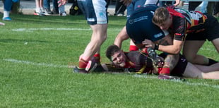 CINDERFORD ON TOP IN 10-TRY THRILLER