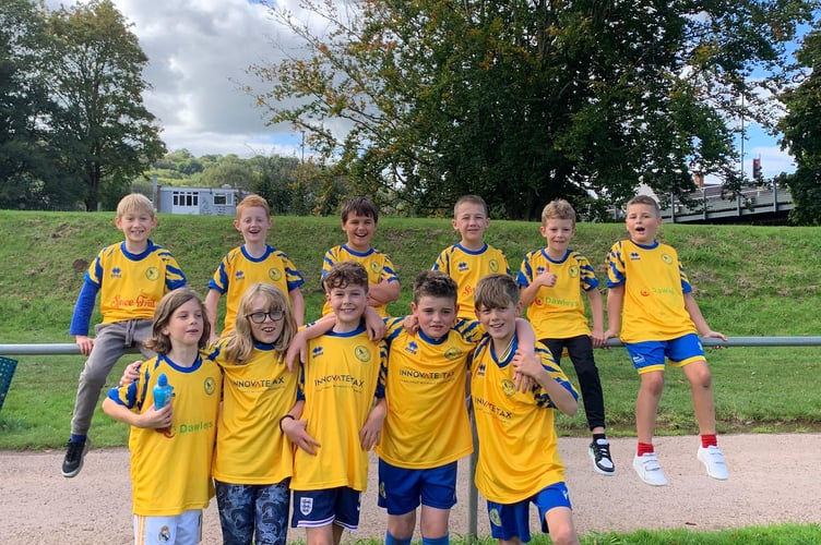A mix of U8 and u10