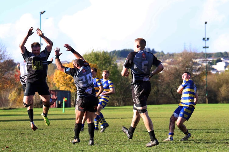 Lewis Bates' drop goal evades three Blaenavon defenders to give Monmouth the win
