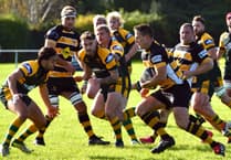 Green Army shoot down table top rivals