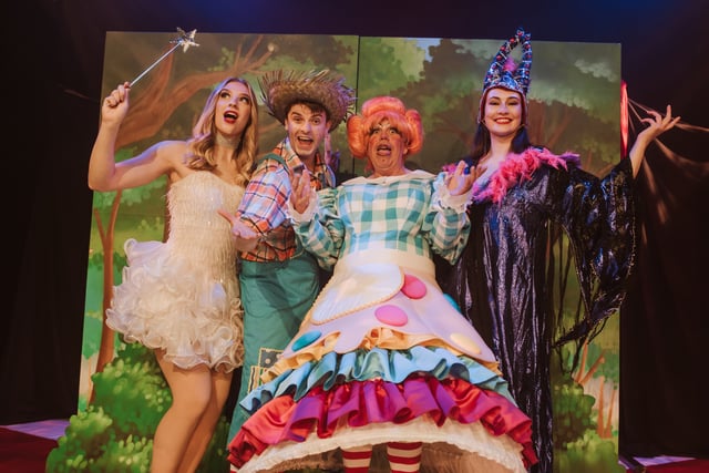 A giant of a panto arrives in the Forest next month