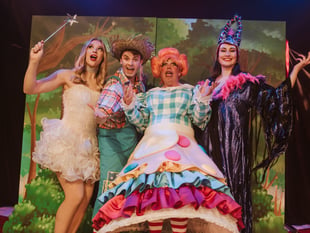 A giant of a panto arrives in the Forest next month