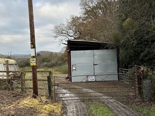 Plans to demolish unlawful barn and build new workshop pulled