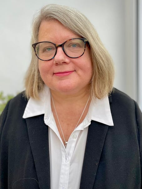 Cllr Sara Burch who resigned over a ‘holocaust’ tweet is back in the council cabinet