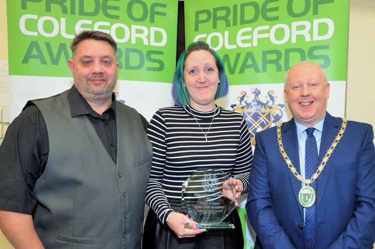 Darren McCoy and Michelle Tonge of the Forest of Dean Junior Darts Academy.