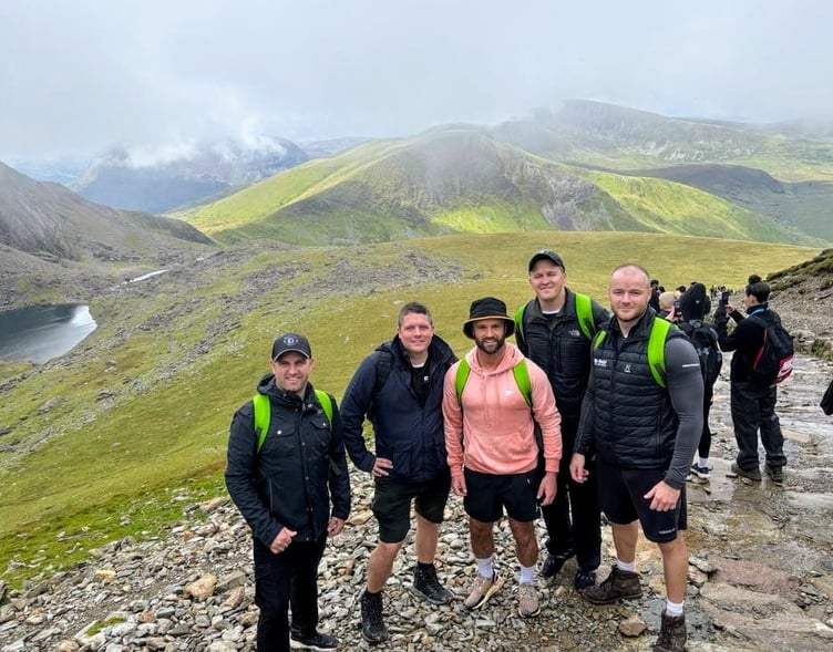 Mike Jones, Ben Browning, Aaron Ryder, James Miles, Adam Wilce - snowdon challenge