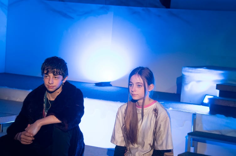 Mitchell Wynn as Kristoff and Rioco Casey as Sven..