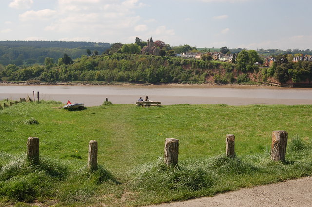 Roger Davies / Admiring the view! / CC BY-SA 2.0