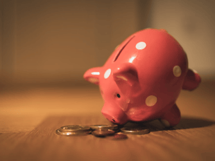 Experts: Plan ahead to save on holiday costs