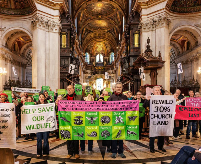 Forest choir protests at St Paul’s 