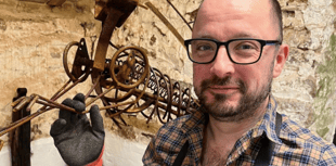 Sculptor seeks local heroes  
