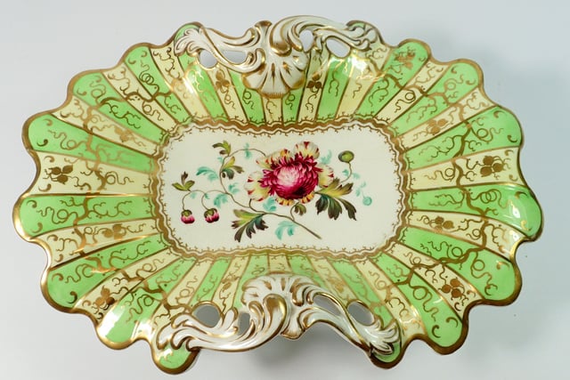 Smiths Auctions' exciting antique sale