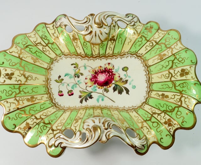 Smiths Auctions' exciting antique sale