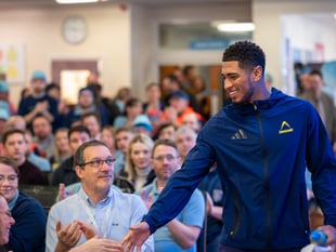 Bellingham tours Lucozade factory
