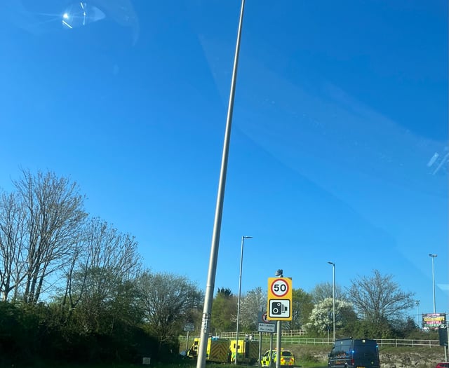 Road re-opened following traffic collision