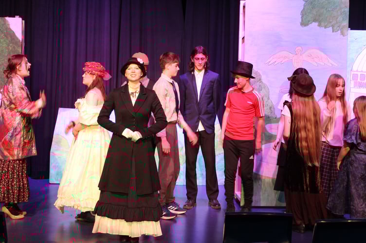The Dean Academy School Production of ‘Mary Poppins’