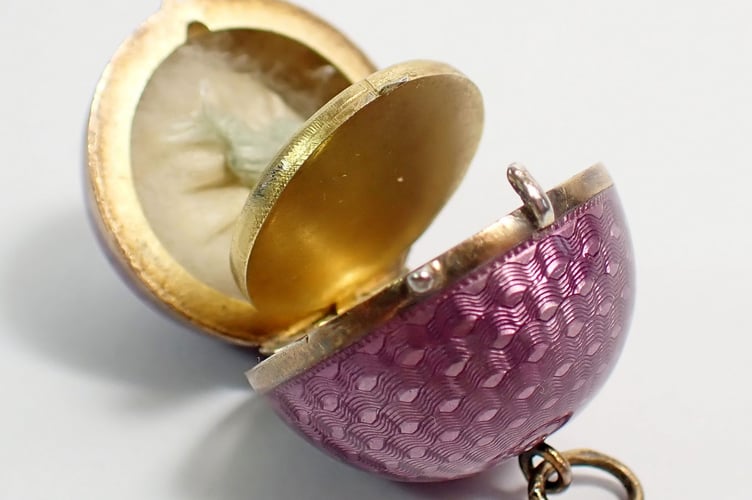 Miniature Spherical Compact