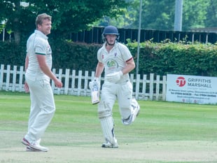 HUGE INNINGS BY KEAR
IN NARROW LYDNEY WIN