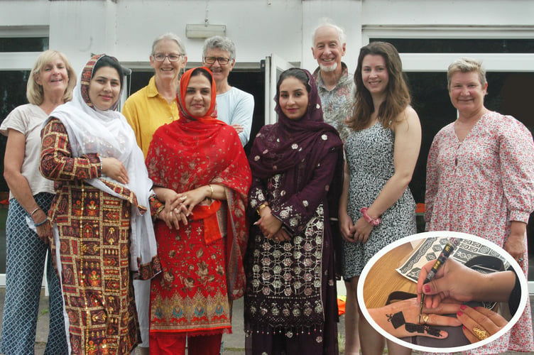 Group pic of Afghan women