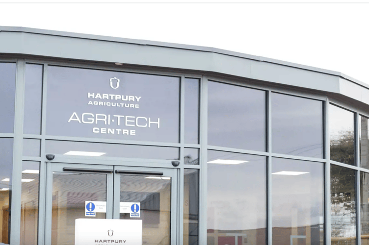 Hartpury uni